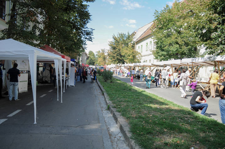 farkasutca